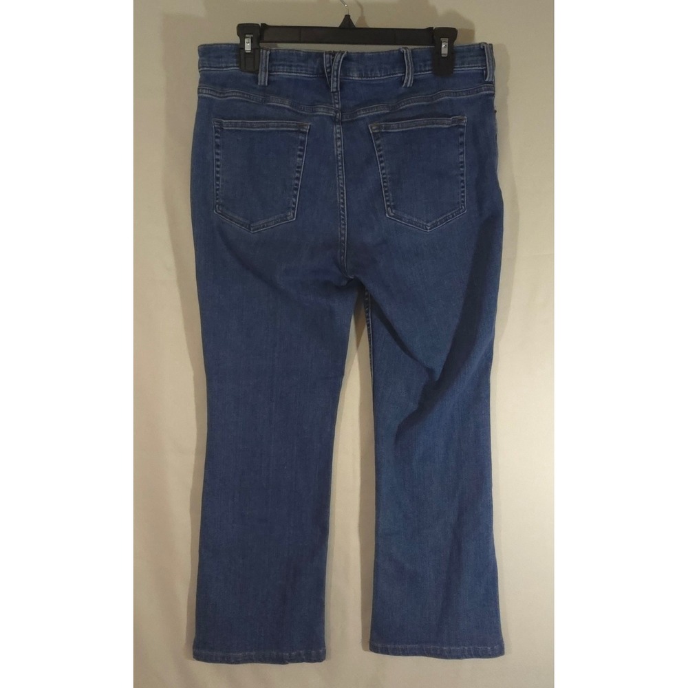 Duluth Trading Co Womens Size 12 x 29 Bootcut Jeans Medium Wash Stretch Denim - Picture 4 of 7